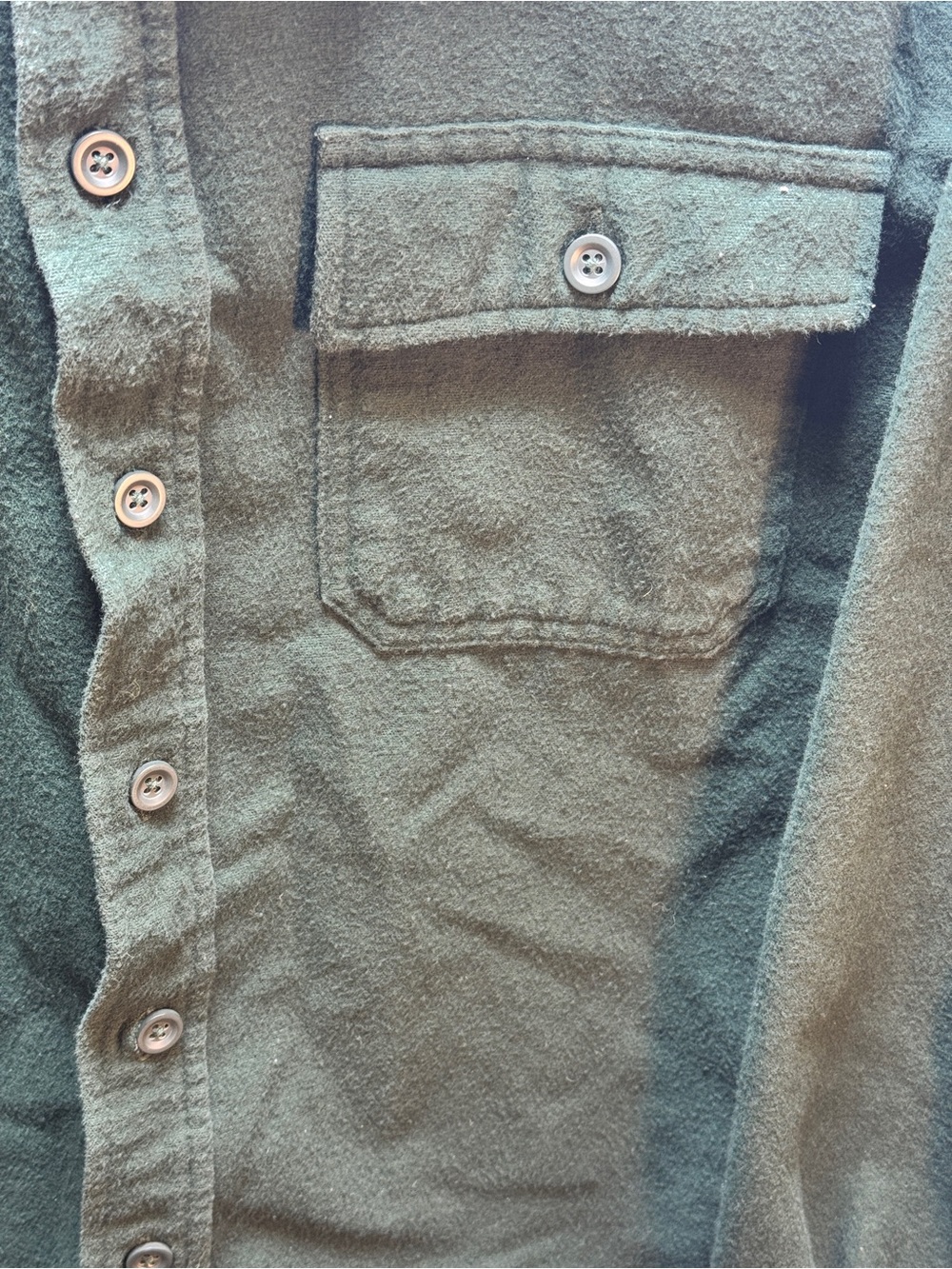 L.L. Bean Flannel Solid Dark Green Traditional Fit Outdoor Chamois Large - Reg - Picture 2 of 5